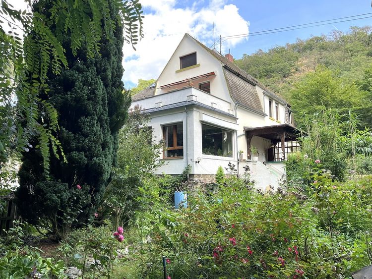 Braubach: Ehemalige Fabrikantenvilla mit Charme!