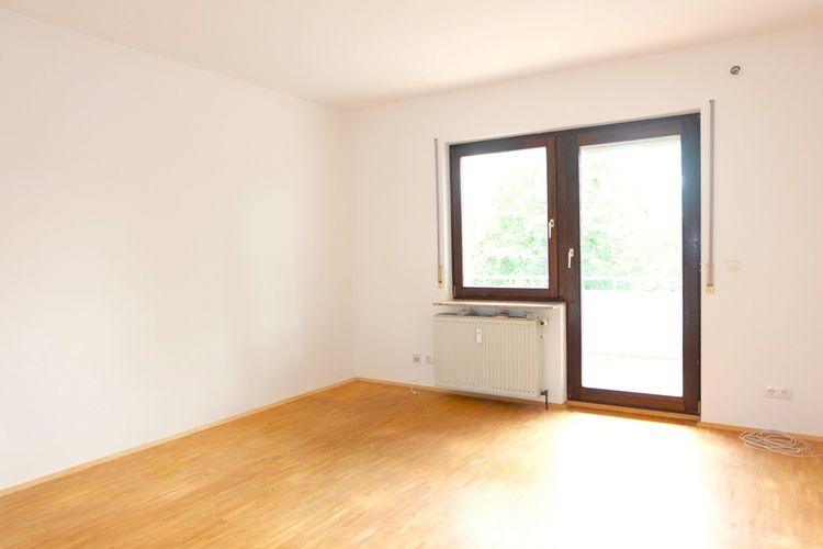 Neu-Isenburg! 3 Zimmer Wohnung mit großem Balkon.